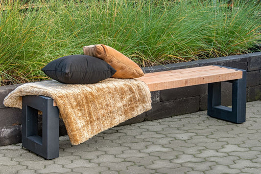 Linea Douglas Houten Bank