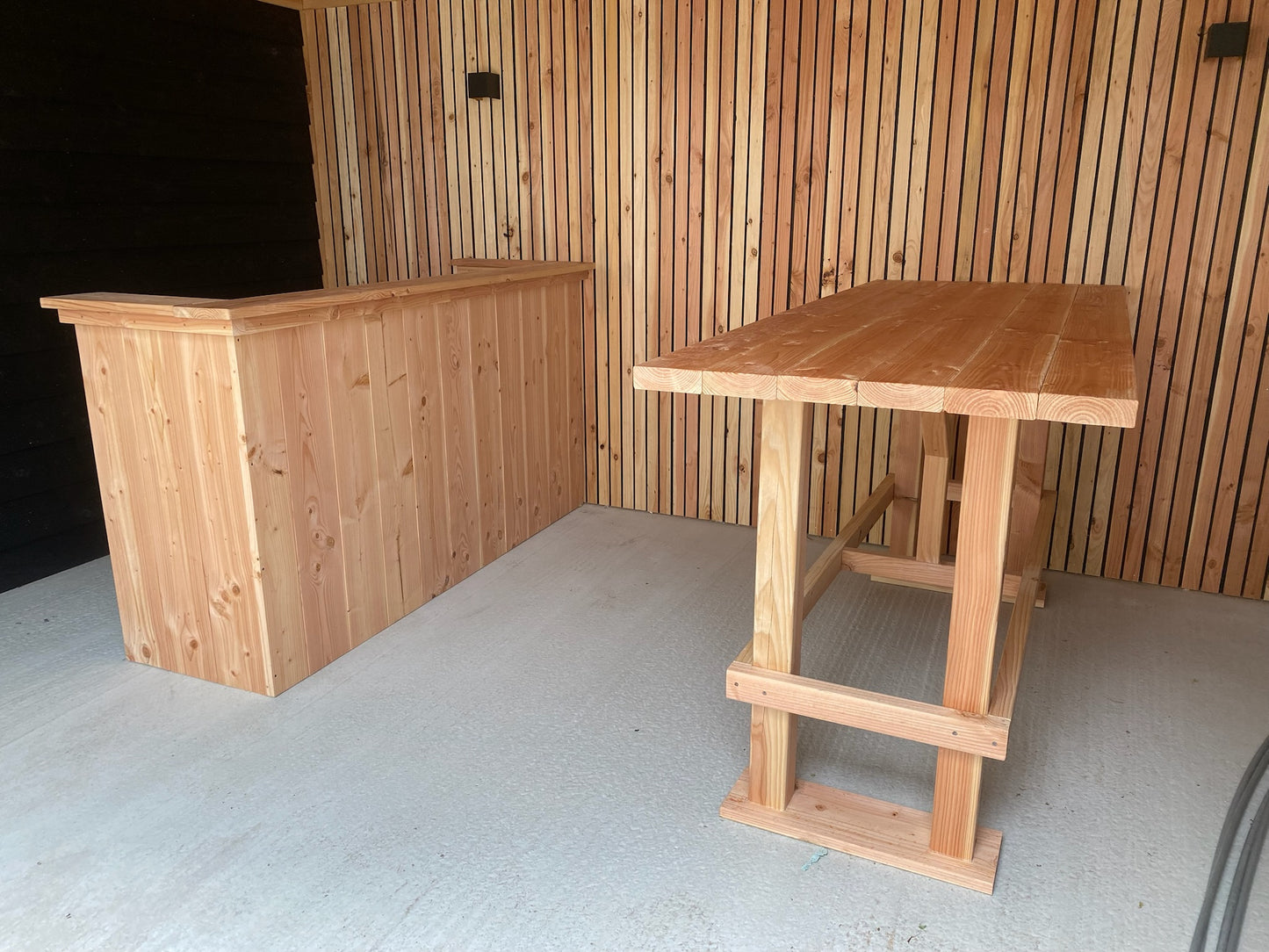 Douglas Barset Premium